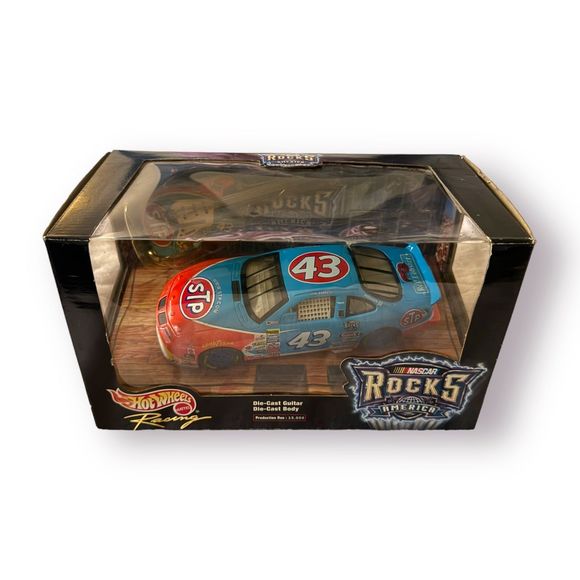 NASCAR #43 Andretti Hot Wheels Racing Rocks America 1:24 Die Cast Car & Guitar - Picture 5 of 6